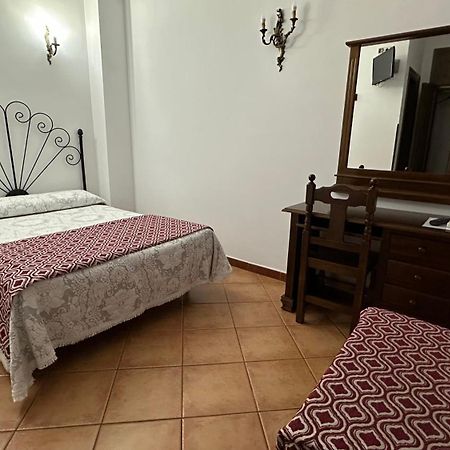 Posada Ana Ponce Sierra de Yeguas Exterior foto